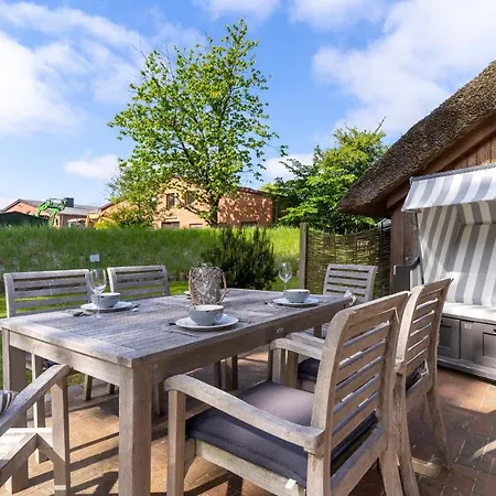 Reetkate & Strohhuette Reetdachhaus Reetkate Σπίτι διακοπών *