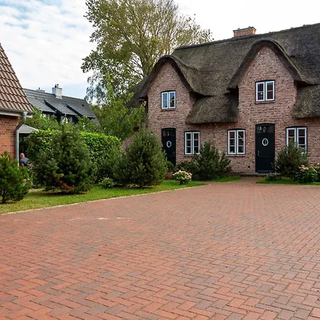 Reetkate & Strohhuette Reetdachhaus Reetkate